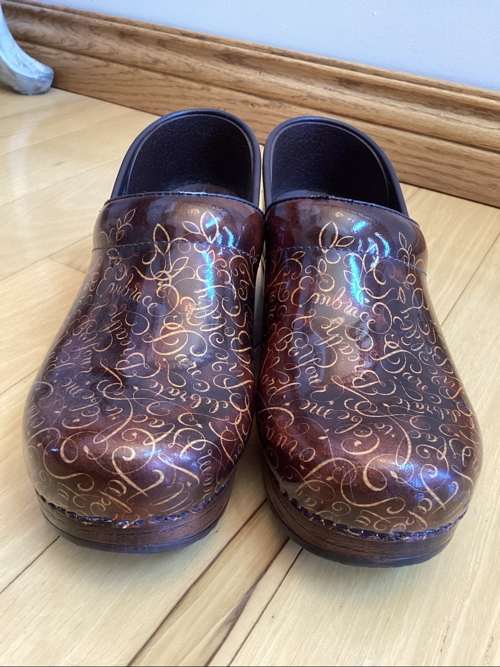 Dansko 20th Anniversary limited edition inspirational quote professional clogs - Picture 3 of 16